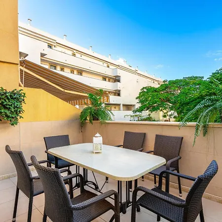 别墅 Playa Del Duque - 10 Min Walk To