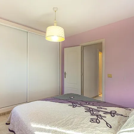 别墅 Playa Del Duque - 10 Min Walk To