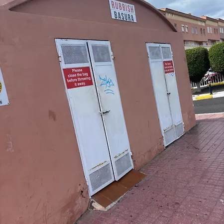 Вилла Playa Del Duque - 10 Min Walk To